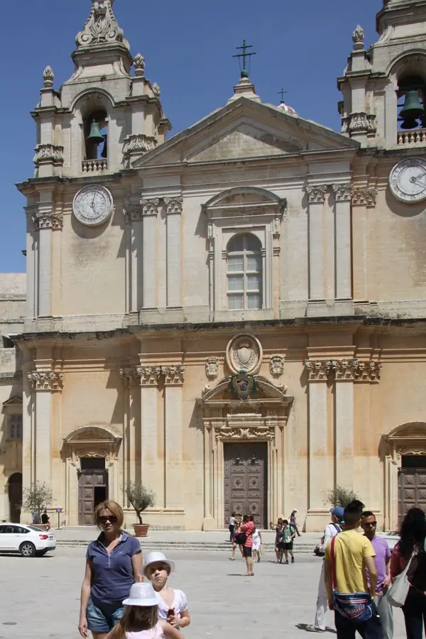 Malta_zegary_oszukać czarta
