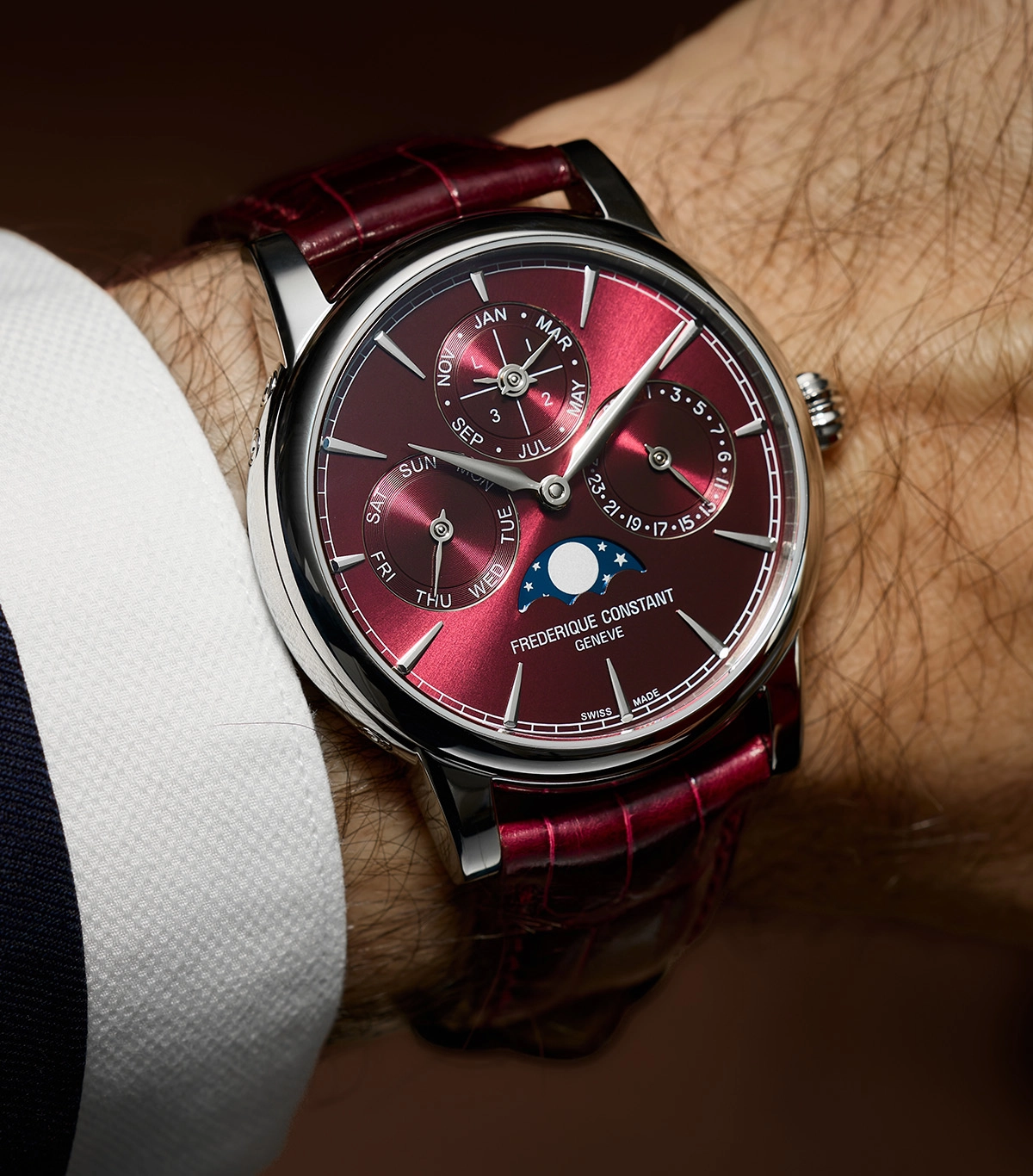 Frederique Constant Classic Perpetual Calendar z burgundową tarczą