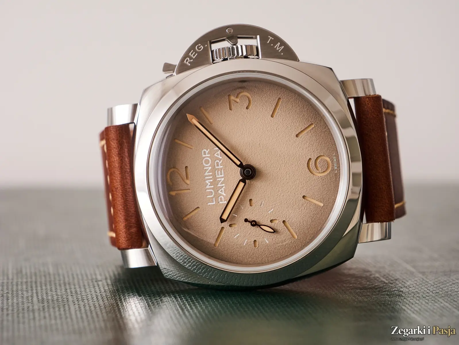 Recenzja Panerai Luminor Tropical PAM01735