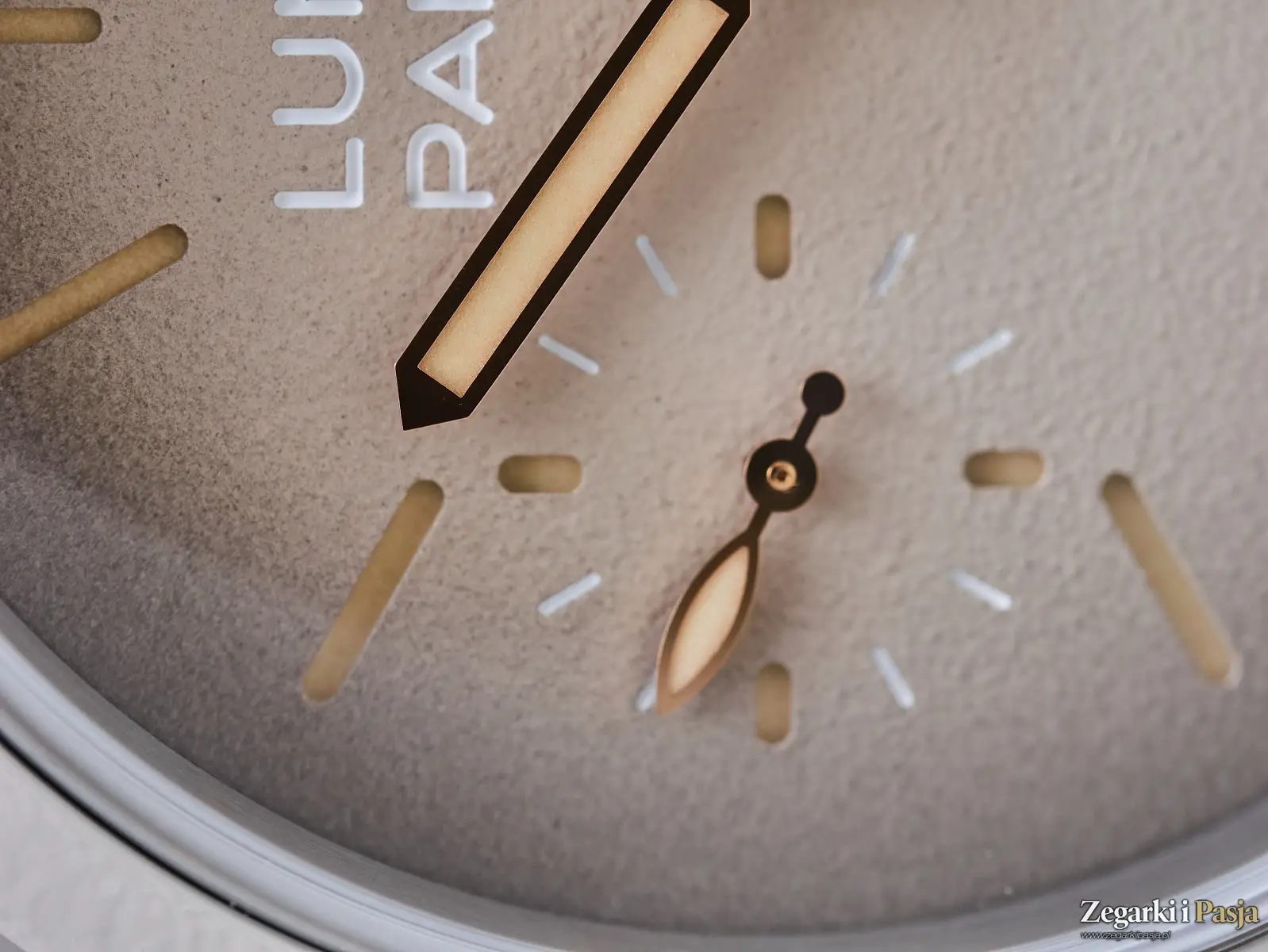 Recenzja Panerai Luminor Tropical PAM01735
