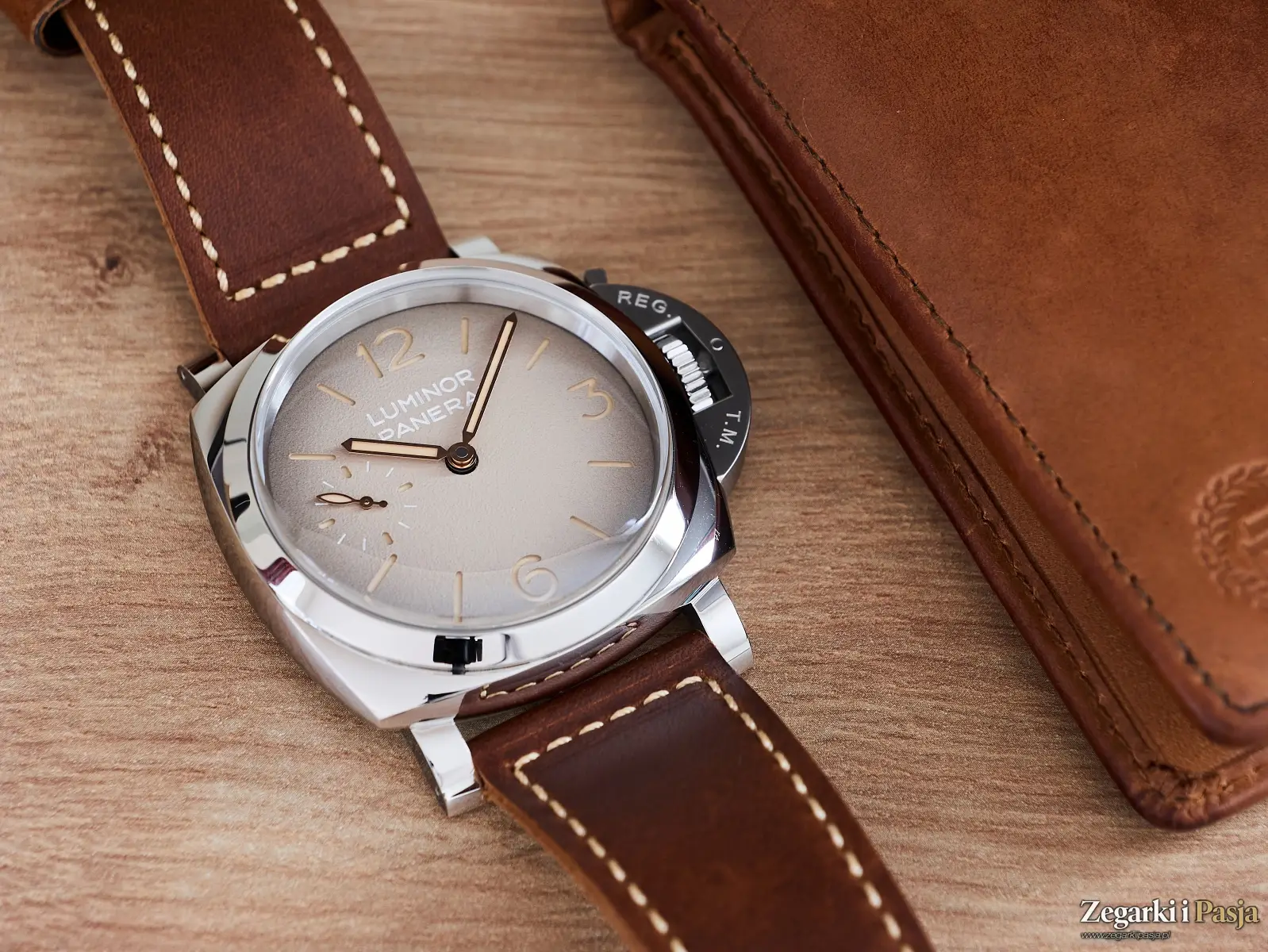 Recenzja Panerai Luminor Tropical PAM01735