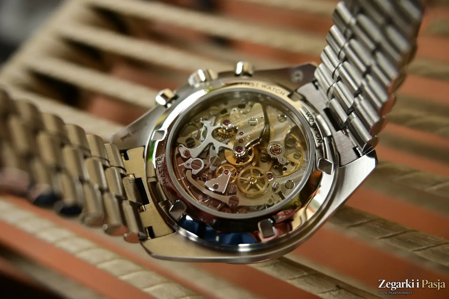 Recenzja Omega Speedmaster Moonwatch “Panda Dial” 310.30.42.50.01.004