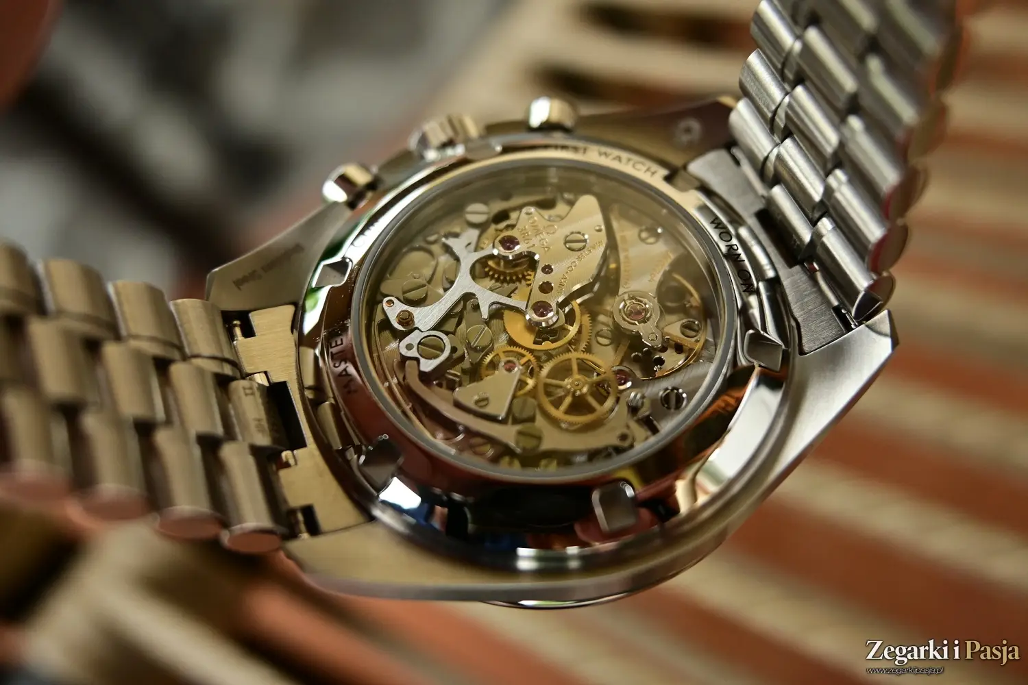Recenzja Omega Speedmaster Moonwatch “Panda Dial” 310.30.42.50.01.004