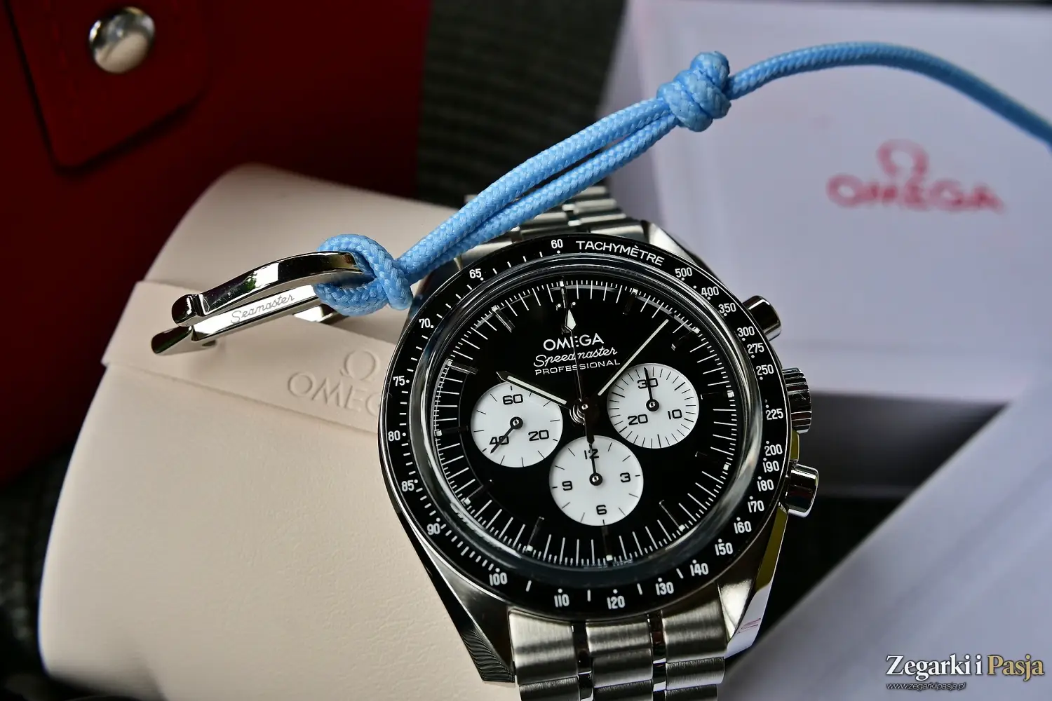 Recenzja Omega Speedmaster Moonwatch “Panda Dial” 310.30.42.50.01.004