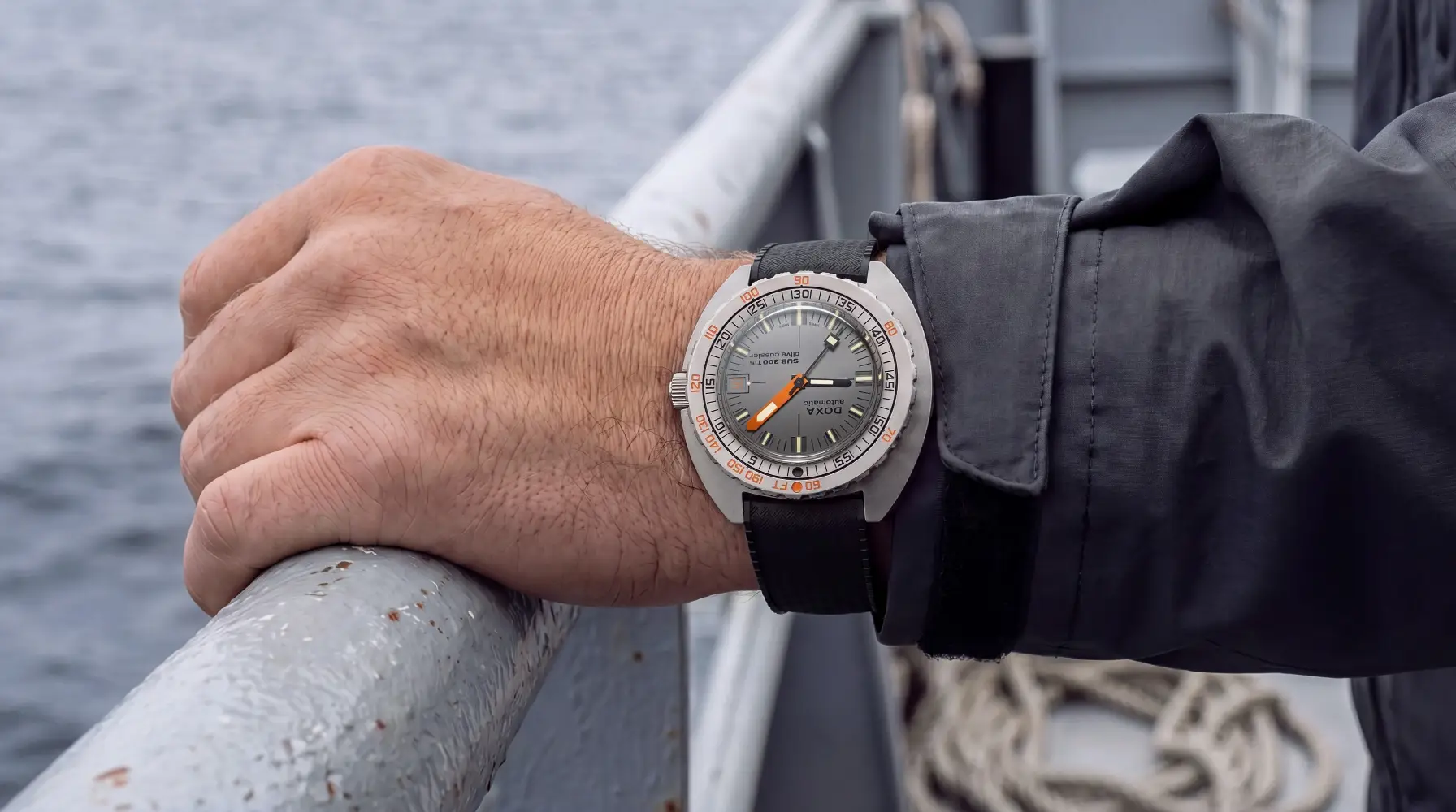 Doxa SUB 300 Ti5 Clive Cussler