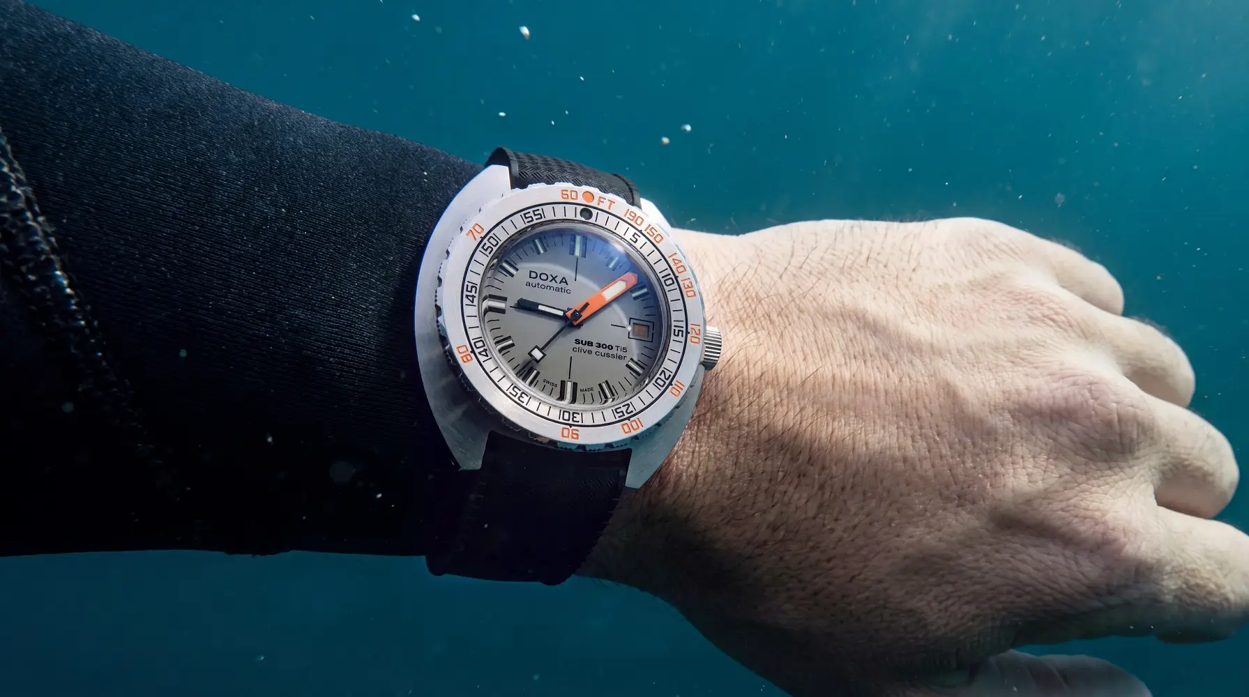 Doxa SUB 300 Ti5 Clive Cussler