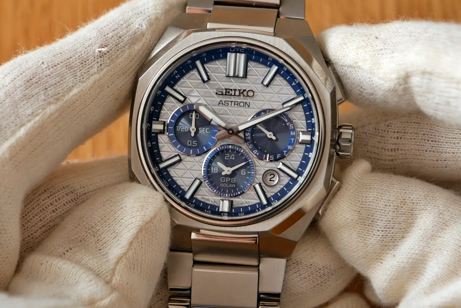 Wideo recenzja Seiko Astron GPS Solar Dual-Time Chronograph HAB004. Władca stref czasowych