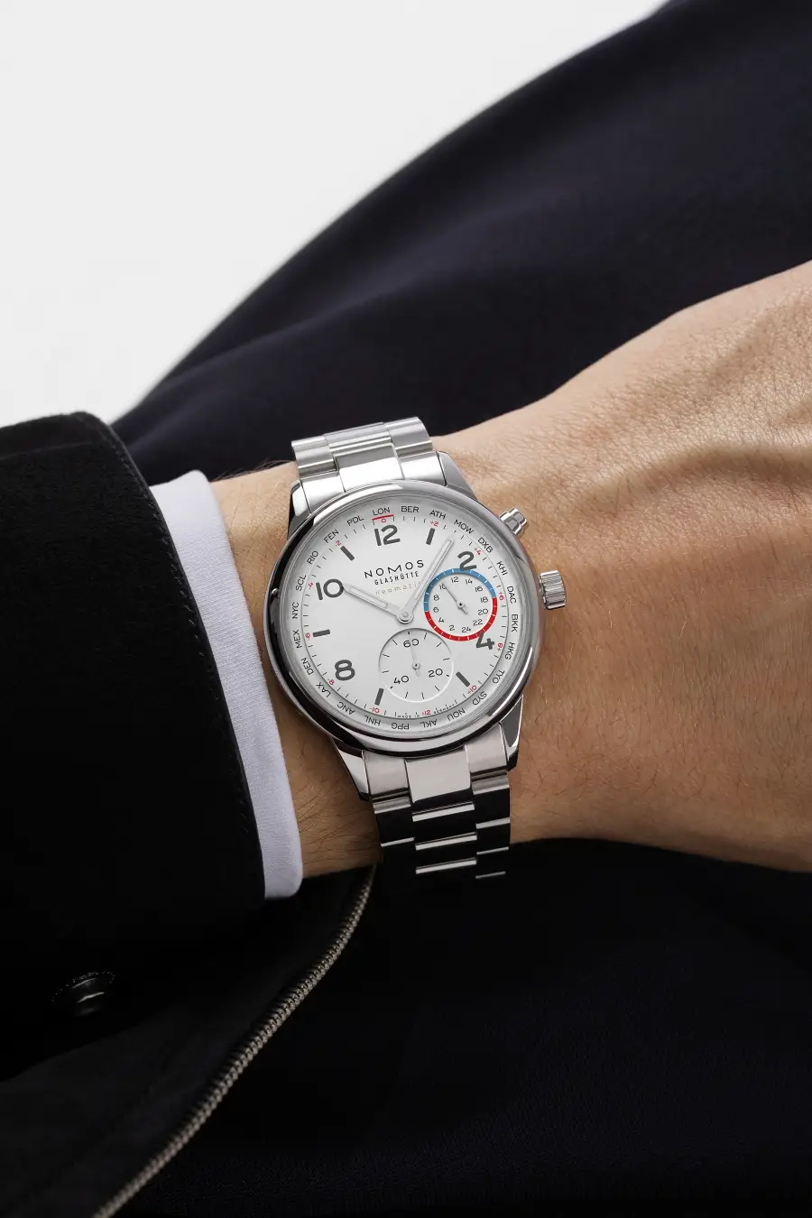 Nomos Club Sport neomatik Worldtimer.