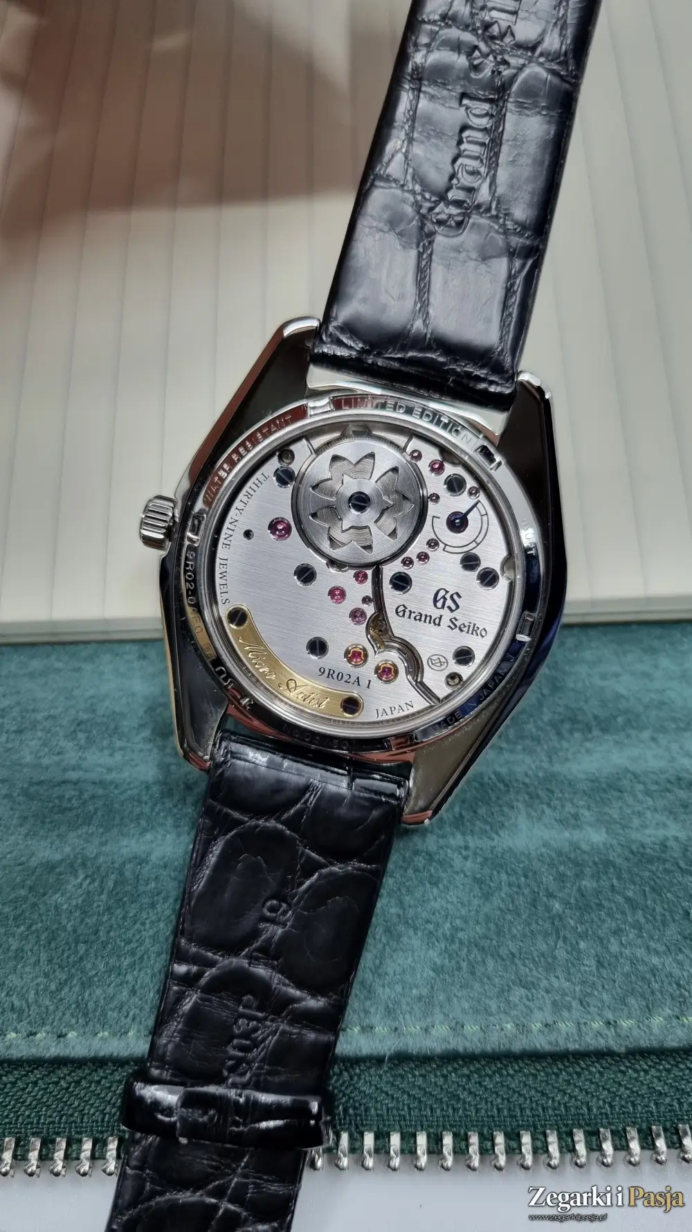 Grand Seiko „Mystic Waterfall" SBGZ01