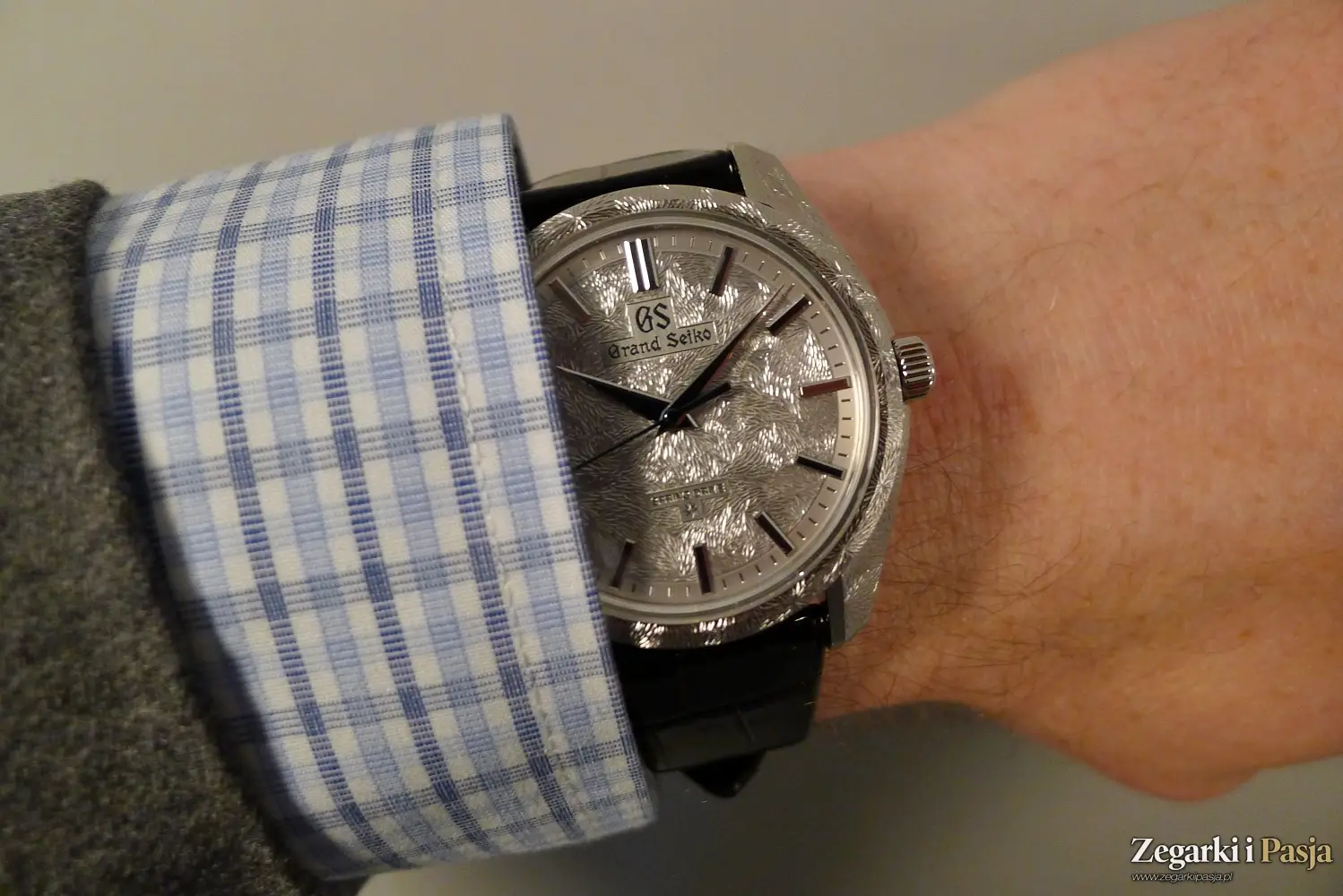 Grand Seiko „Mystic Waterfall" SBGZ01