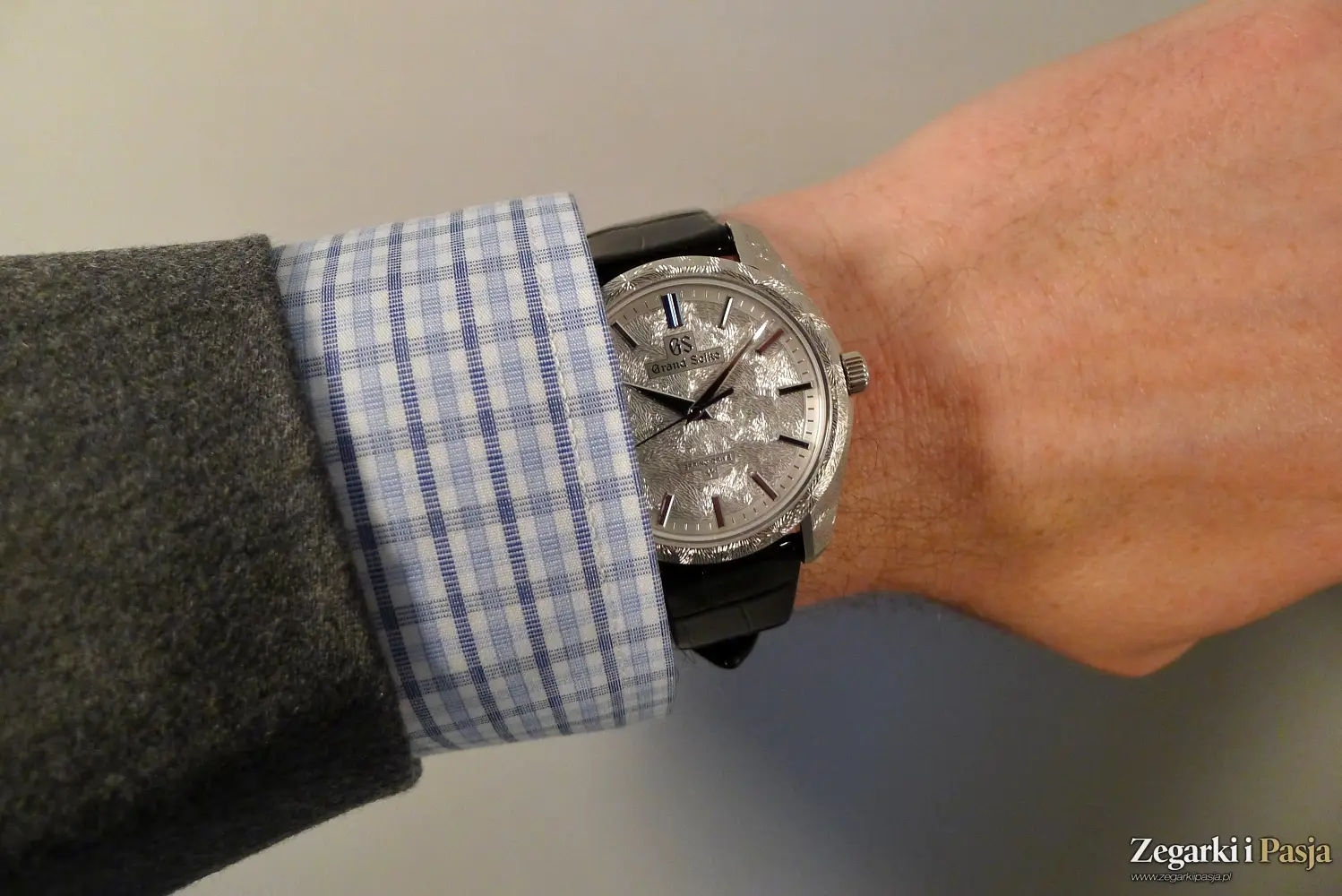 Grand Seiko „Mystic Waterfall" SBGZ01