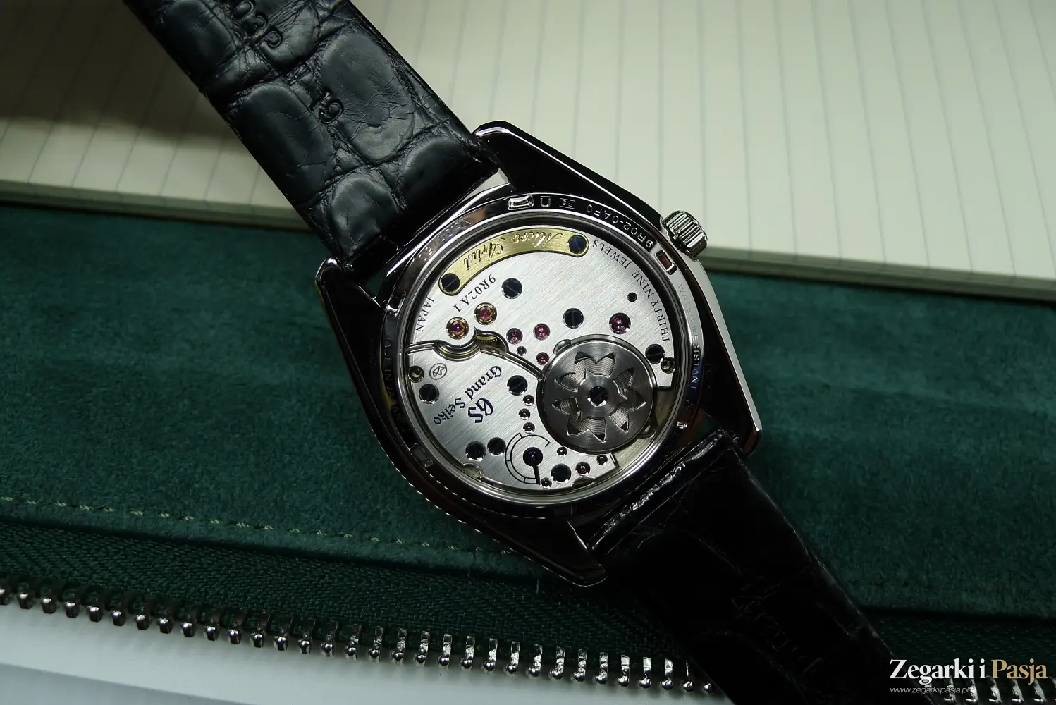 Grand Seiko „Mystic Waterfall" SBGZ01