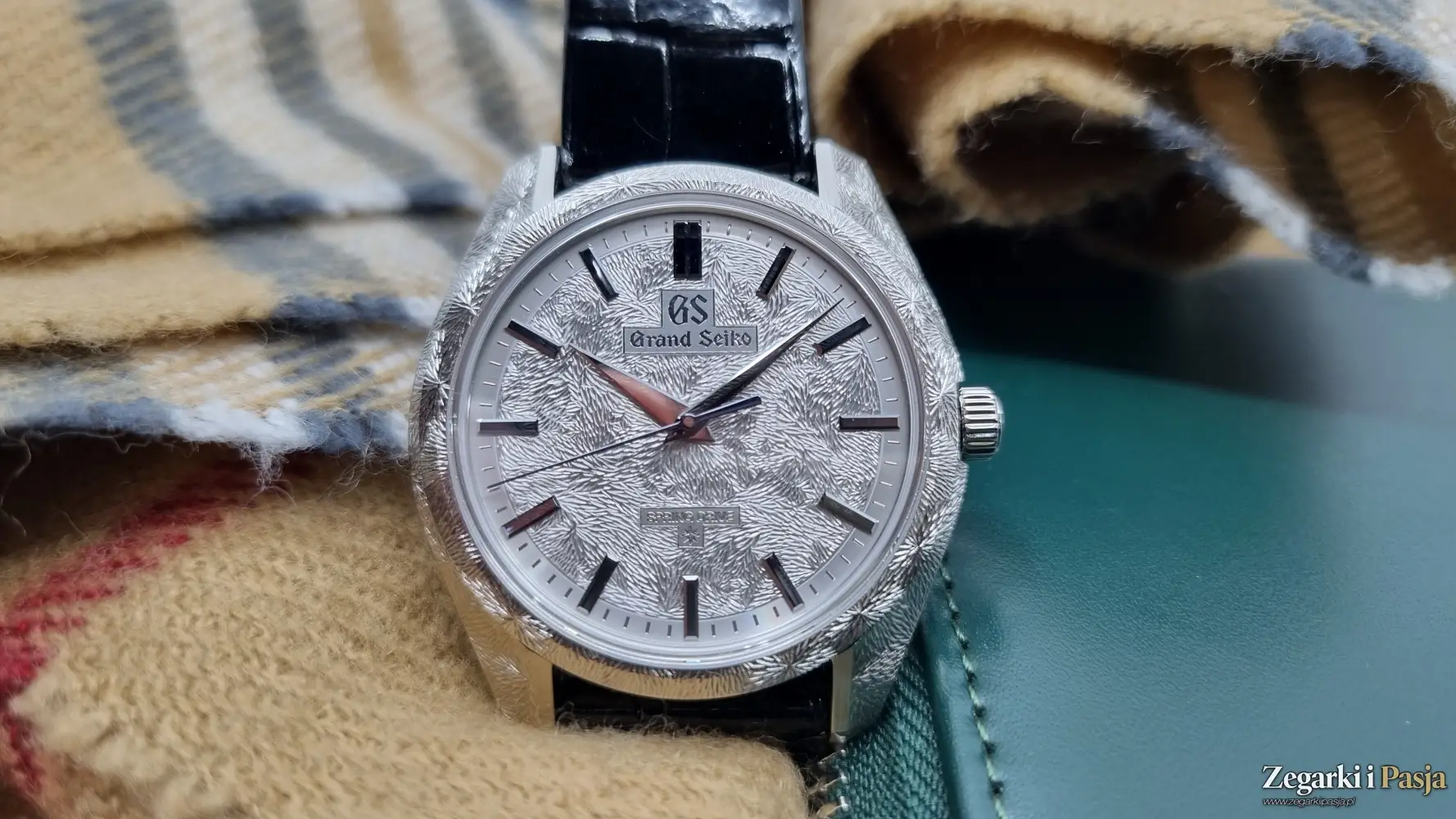 Grand Seiko „Mystic Waterfall" SBGZ01