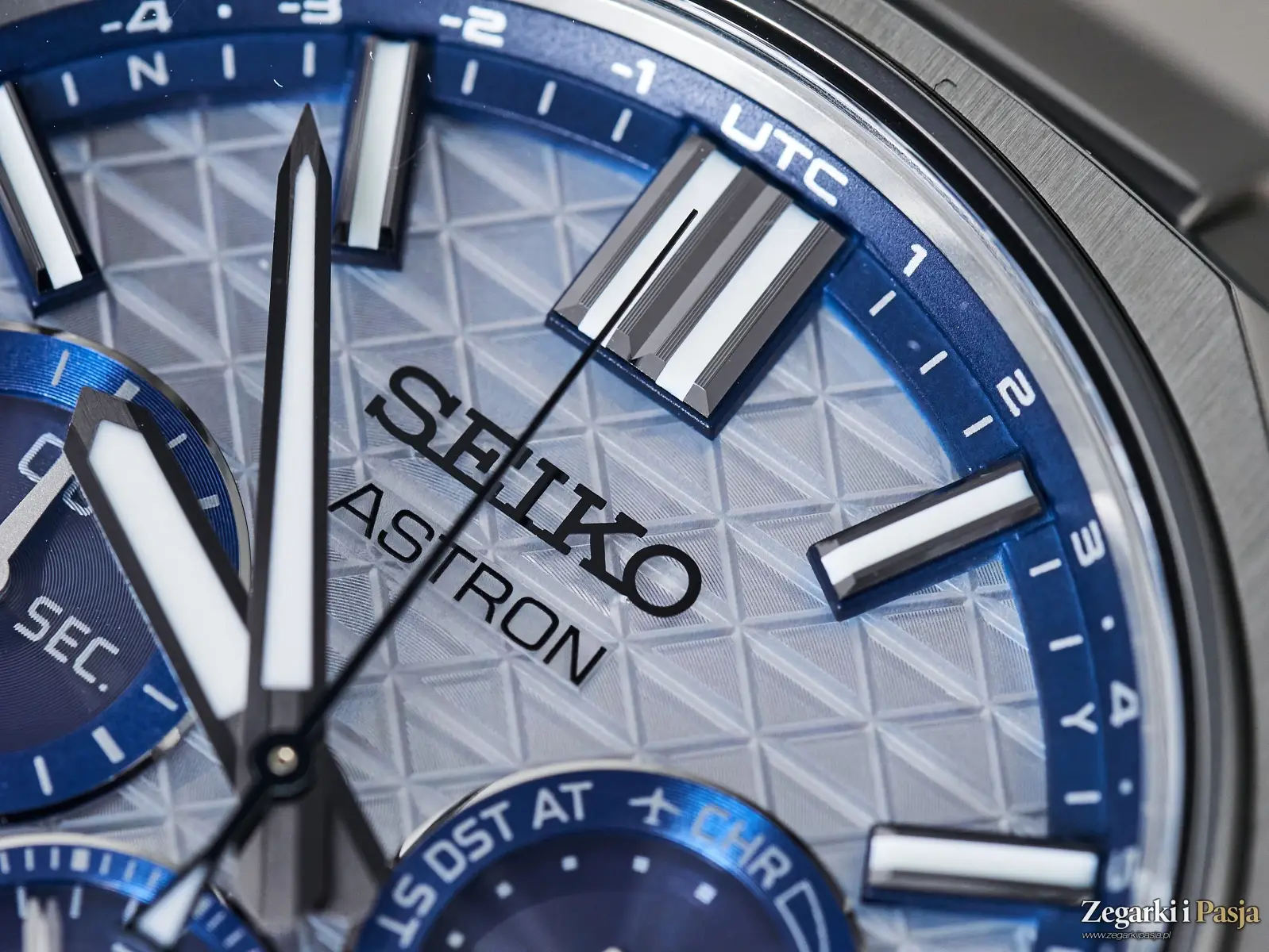 Recenzja: Seiko Astron GPS Solar Dual-Time Chronograph HAB004
