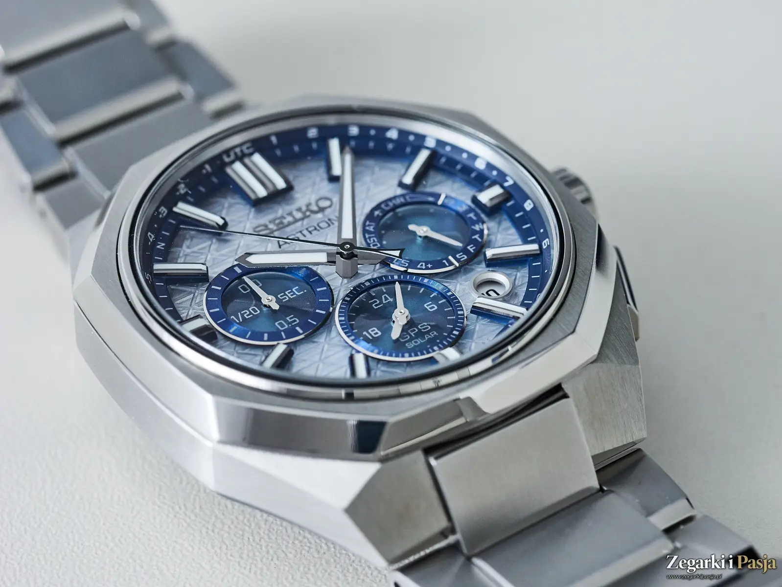 Recenzja: Seiko Astron GPS Solar Dual-Time Chronograph HAB004