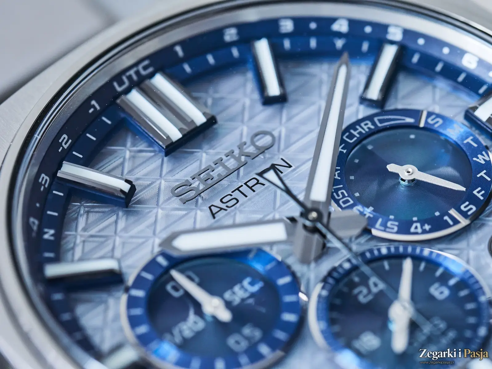 Recenzja: Seiko Astron GPS Solar Dual-Time Chronograph HAB004