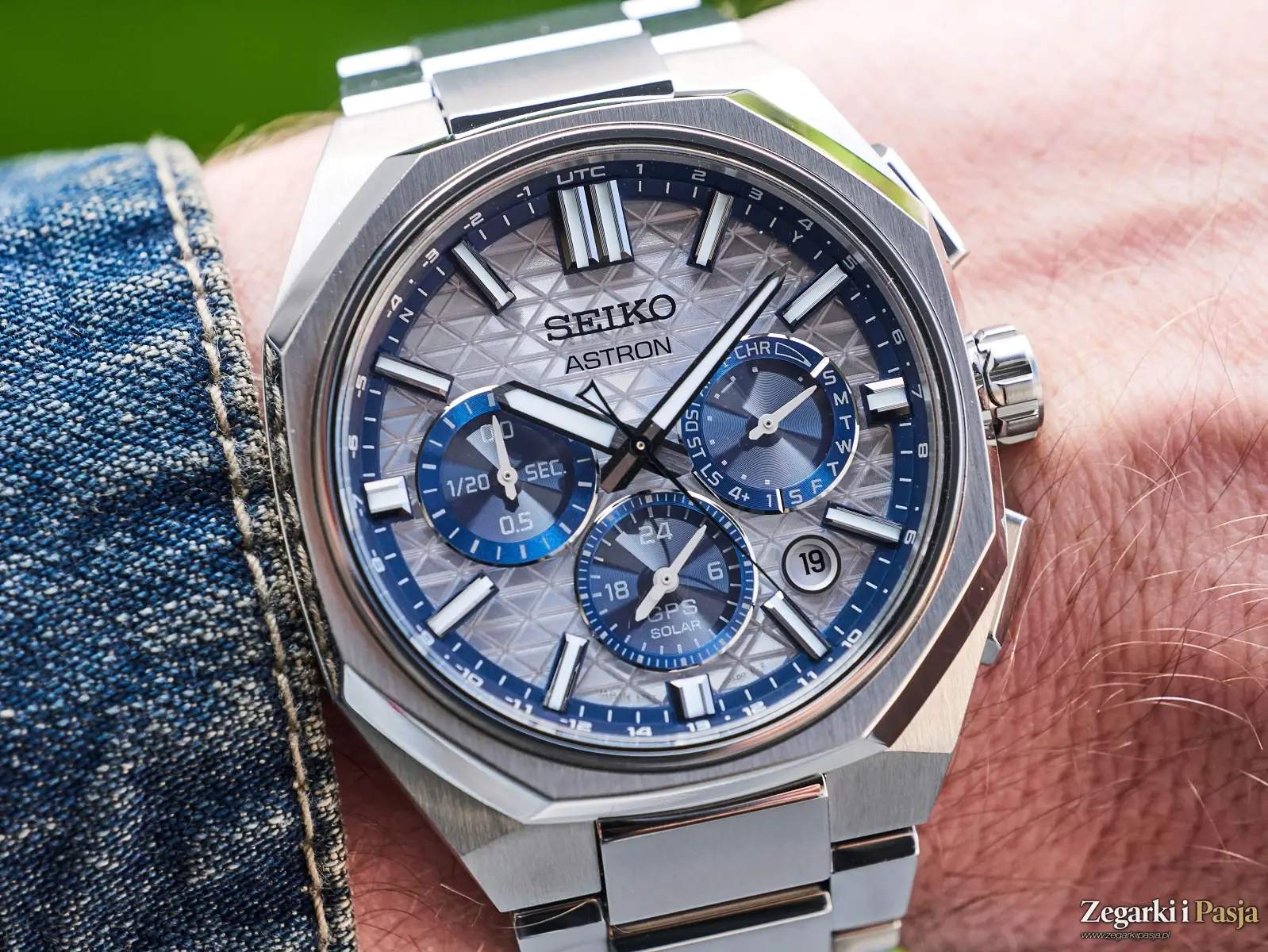 Recenzja: Seiko Astron GPS Solar Dual-Time Chronograph HAB004