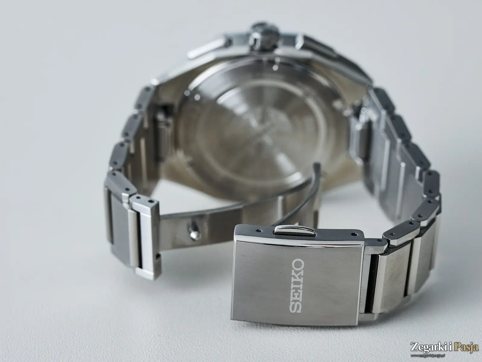 Recenzja: Seiko Astron GPS Solar Dual-Time Chronograph HAB004