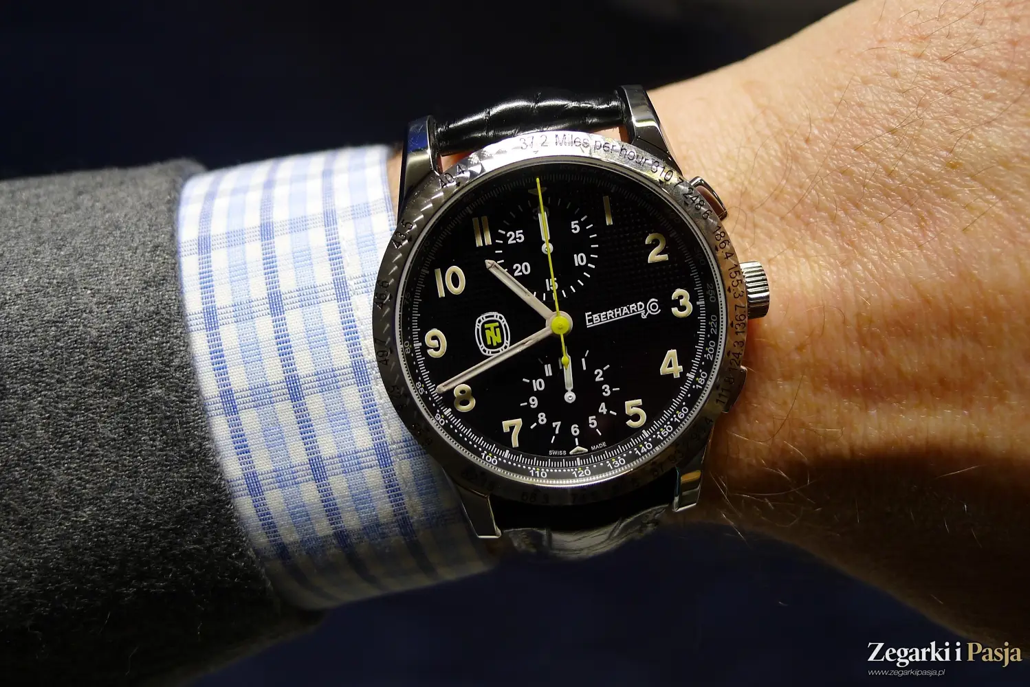 Eberhard & Co. Chronograph Tazio Nuvolari i Tazio Nuvolari Gold Car Collection