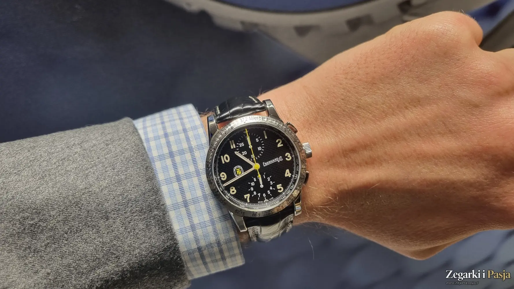 Eberhard & Co. Chronograph Tazio Nuvolari i Tazio Nuvolari Gold Car Collection