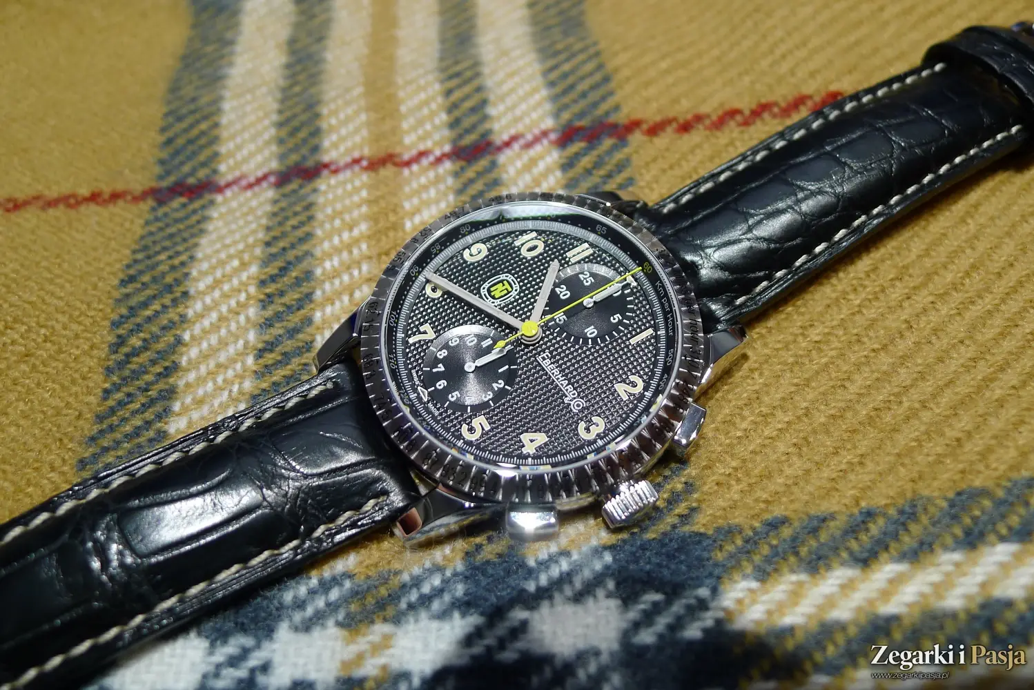 Eberhard & Co. Chronograph Tazio Nuvolari i Tazio Nuvolari Gold Car Collection