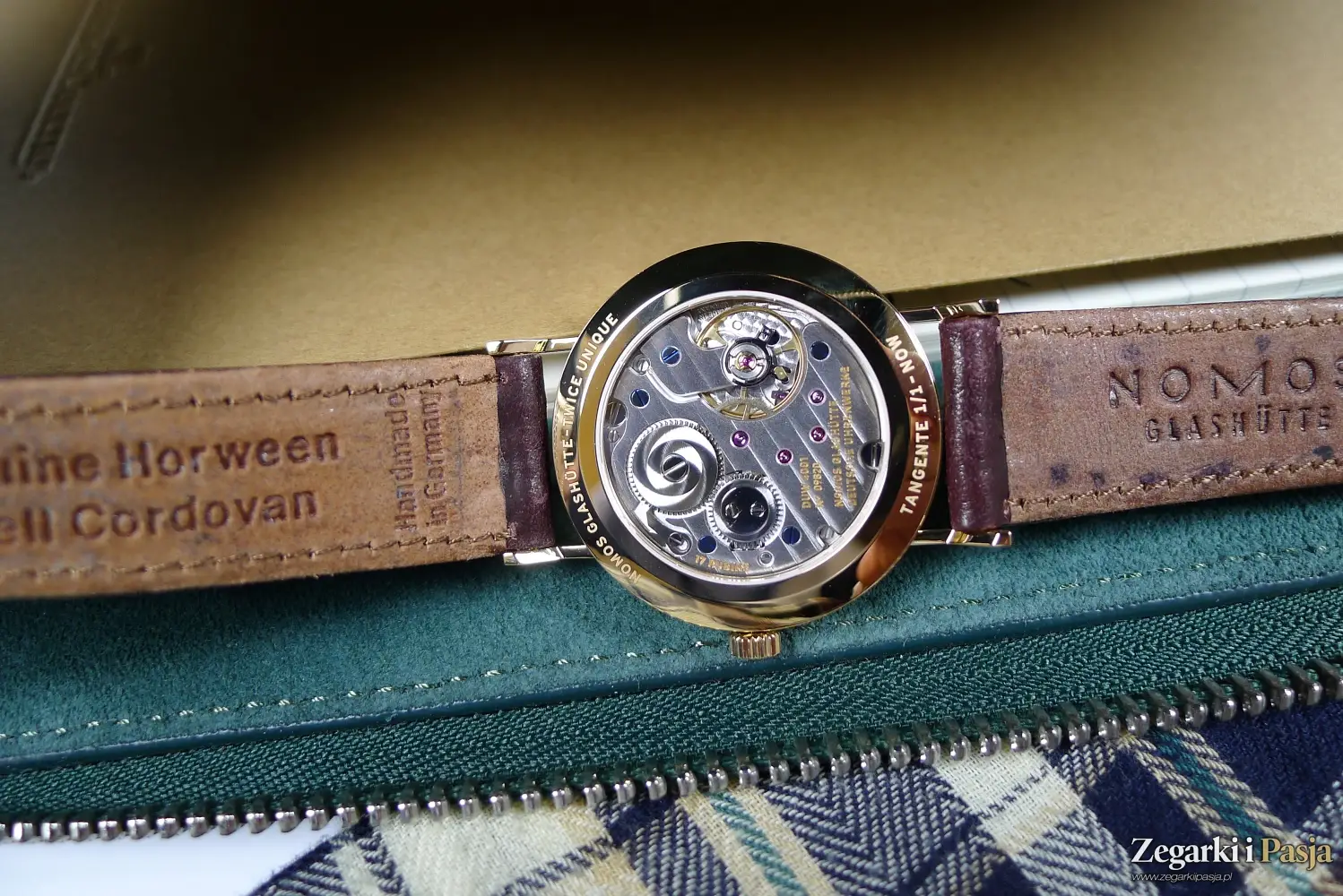 Nomos Twice Unique
