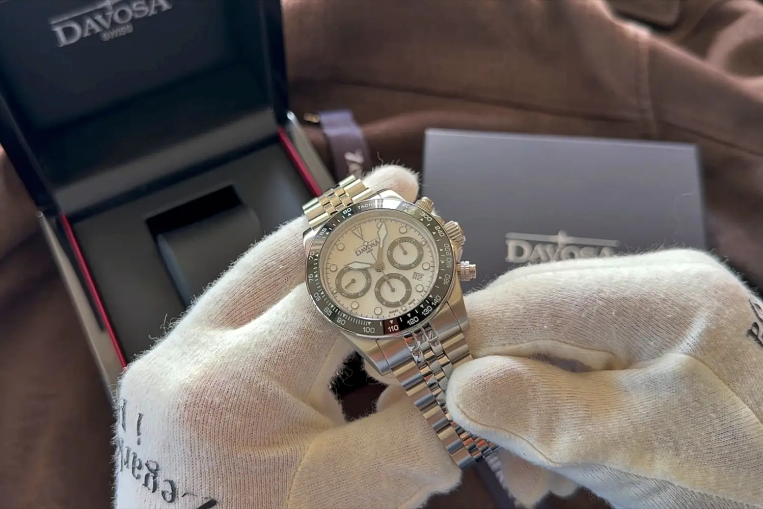 Atrakcyjny, sportowy zegarek ze stoperem. Wideo recenzja Davosa Ternos Professional Chronograph