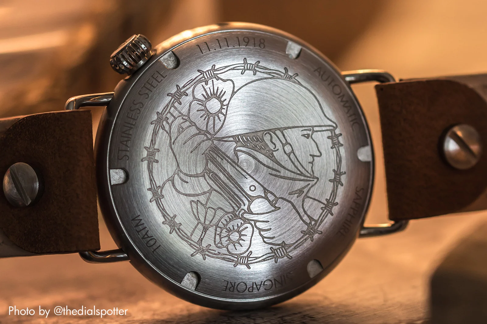 Vario 1918 Merlion Trench Watch