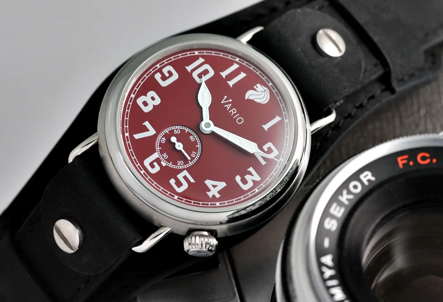 Vario 1918 Merlion Trench Watch