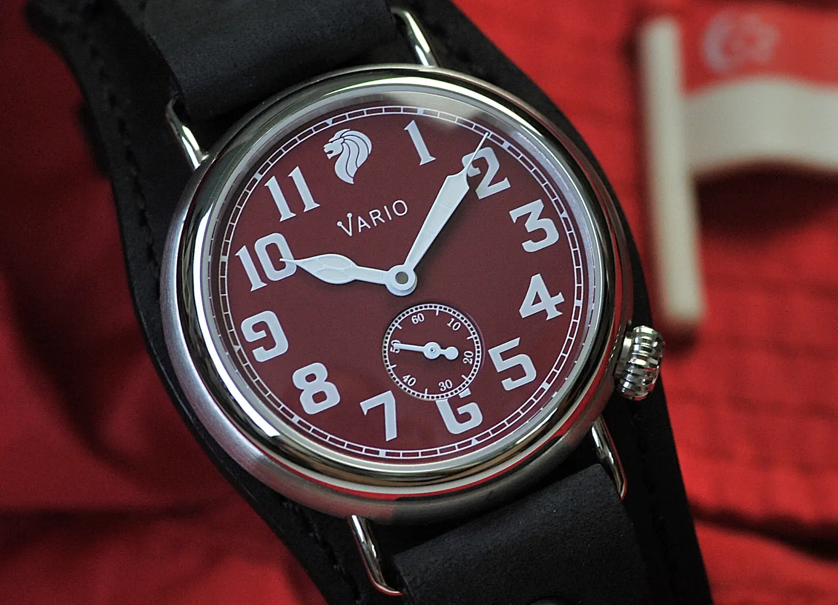 Vario 1918 Merlion Trench Watch
