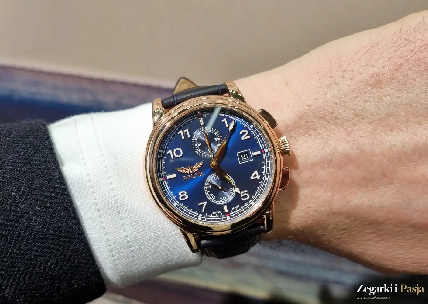 Aviator Swiss Made Douglas DC3 Chronograph Quartz