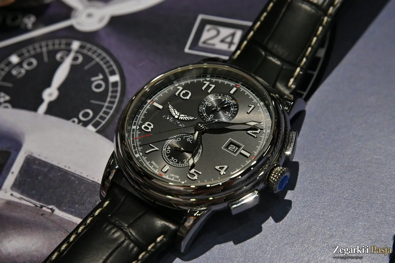 Aviator Swiss Made Douglas DC3 Chronograph Quartz