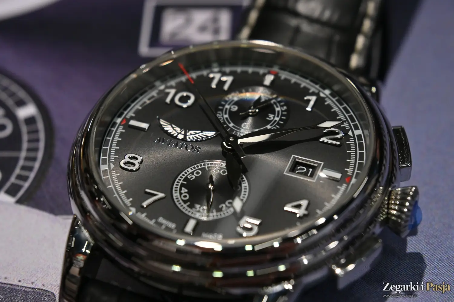 Aviator Swiss Made Douglas DC3 Chronograph Quartz