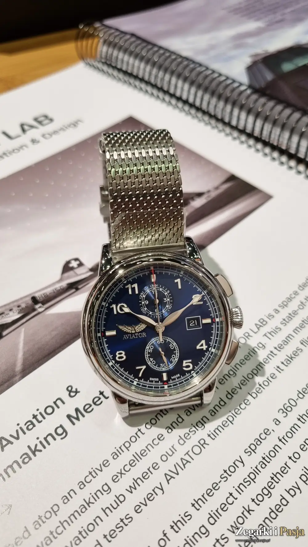 Aviator Swiss Made Douglas DC3 Chronograph Quartz