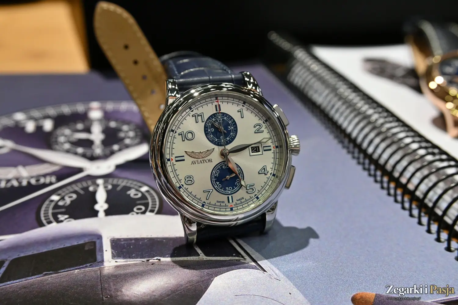 Aviator Swiss Made Douglas DC3 Chronograph Quartz