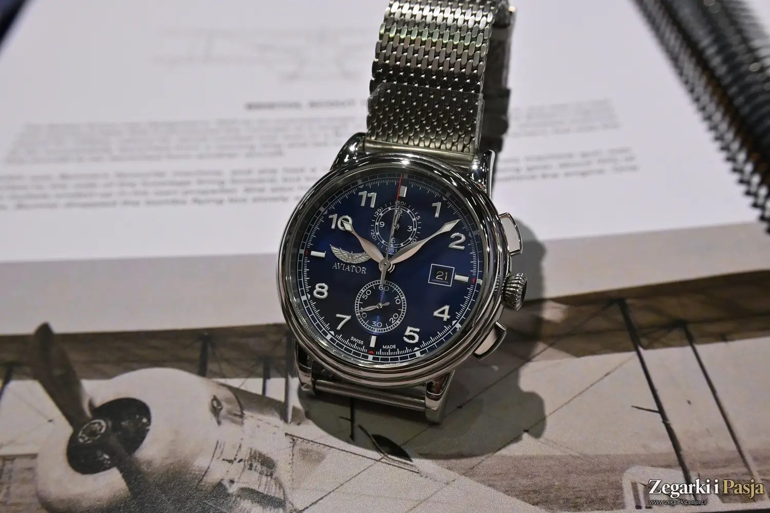 Aviator Swiss Made Douglas DC3 Chronograph Quartz