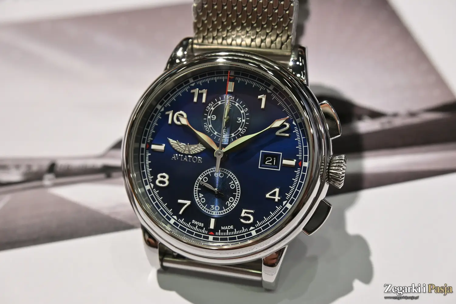 Aviator Swiss Made Douglas DC3 Chronograph Quartz