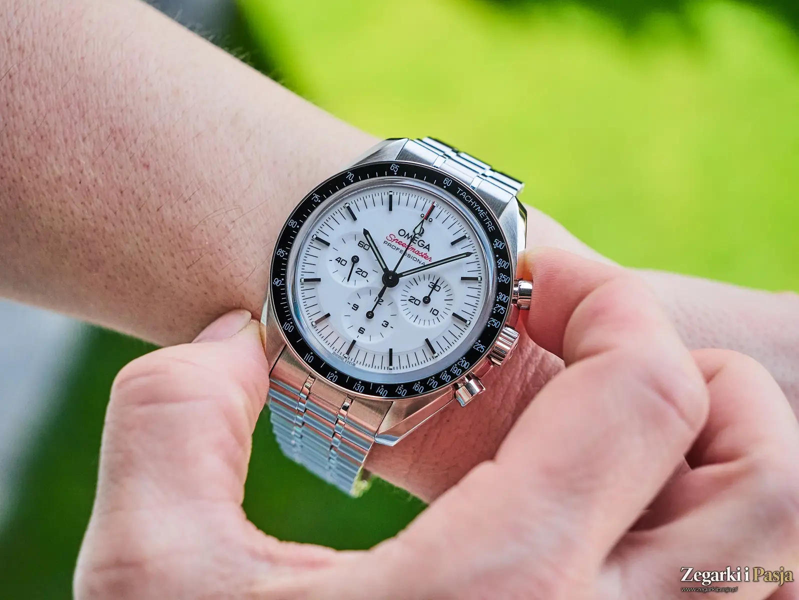 Recenzja Omegi Speedmaster Professional „White Dial”