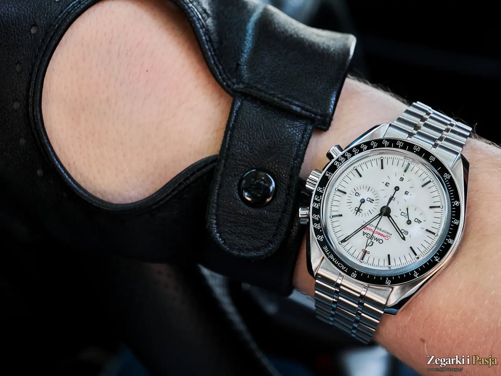 Recenzja Omegi Speedmaster Professional „White Dial”