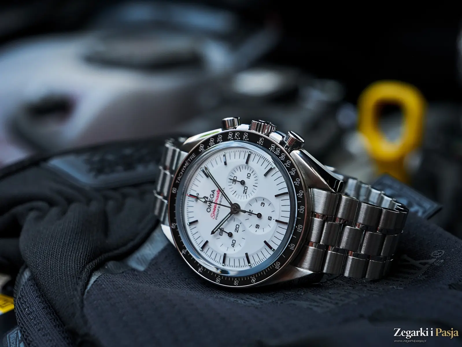 Recenzja Omegi Speedmaster Professional „White Dial”