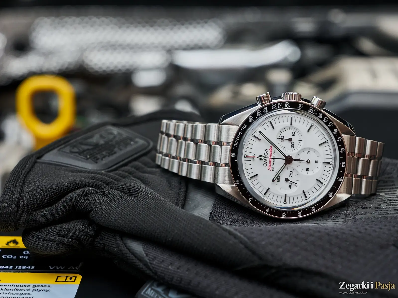 Recenzja Omegi Speedmaster Professional „White Dial”