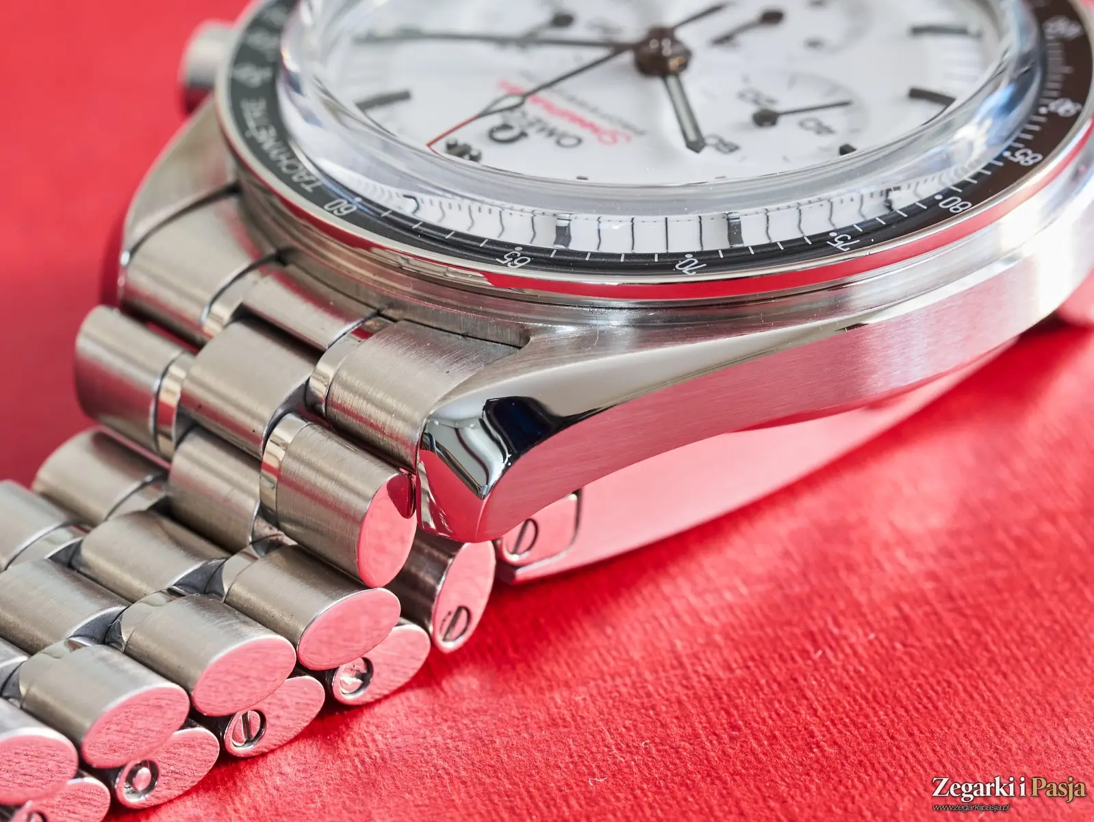 Recenzja Omegi Speedmaster Professional „White Dial”