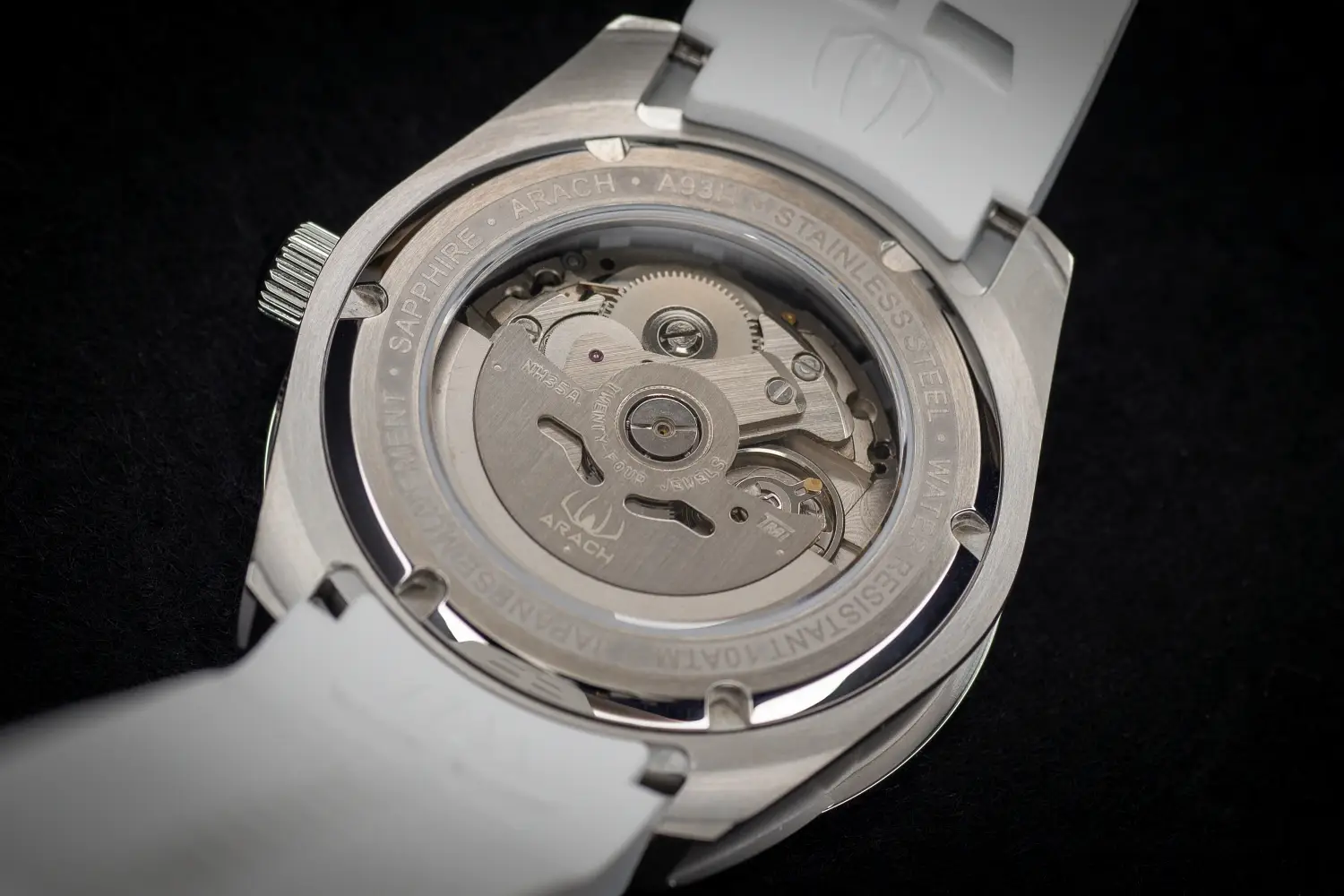 Arach Watches. Polska marka i strach, który stał się inspiracją