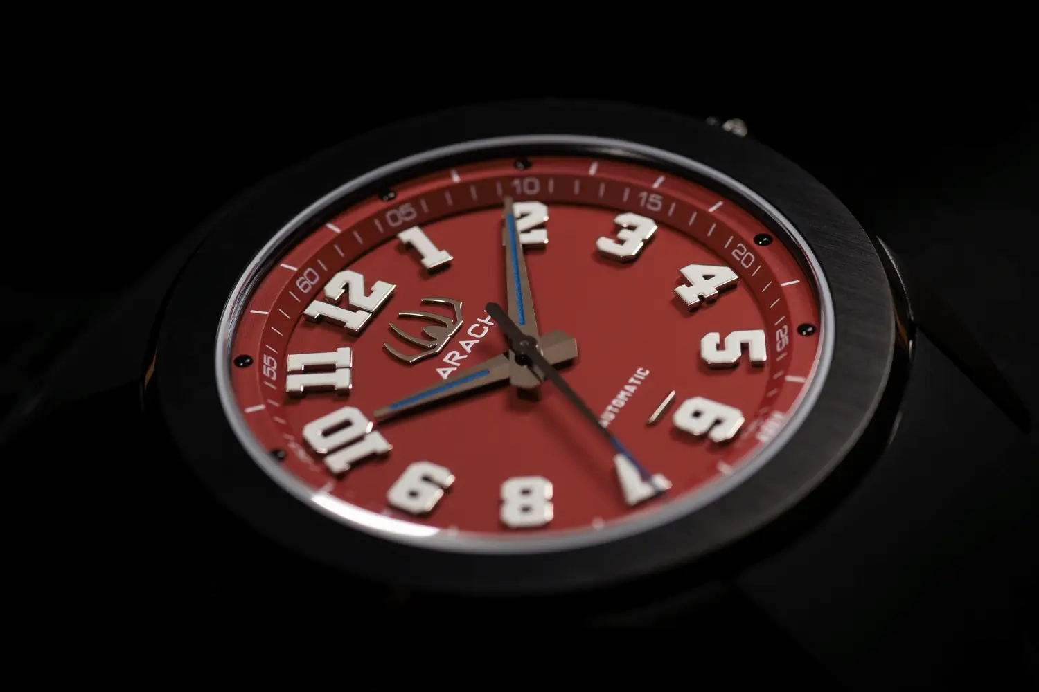 Arach Watches. Polska marka i strach, który stał się inspiracją
