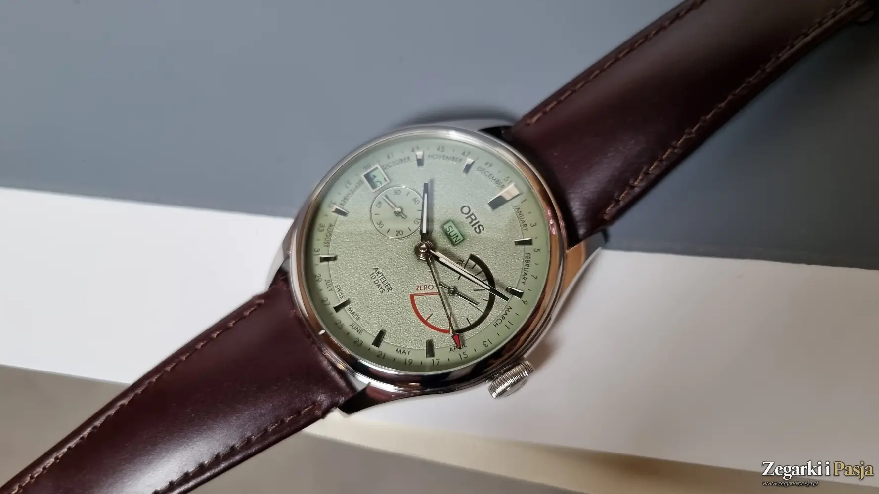 Oris Artelier Calibre 113. Mechanizm „in-house” i kalendarz biznesowy