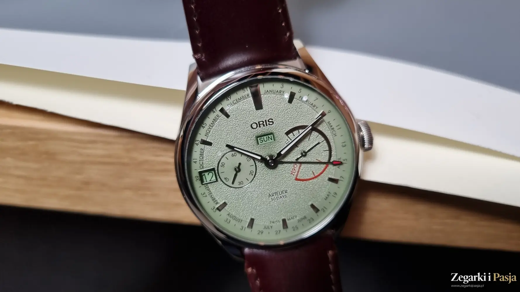 Oris Artelier Calibre 113. Mechanizm „in-house” i kalendarz biznesowy