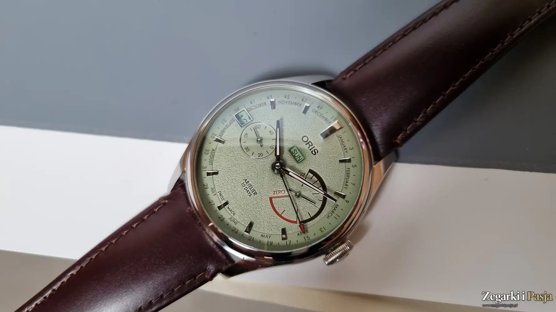 Oris Artelier Calibre 113. Mechanizm „in-house” i kalendarz biznesowy
