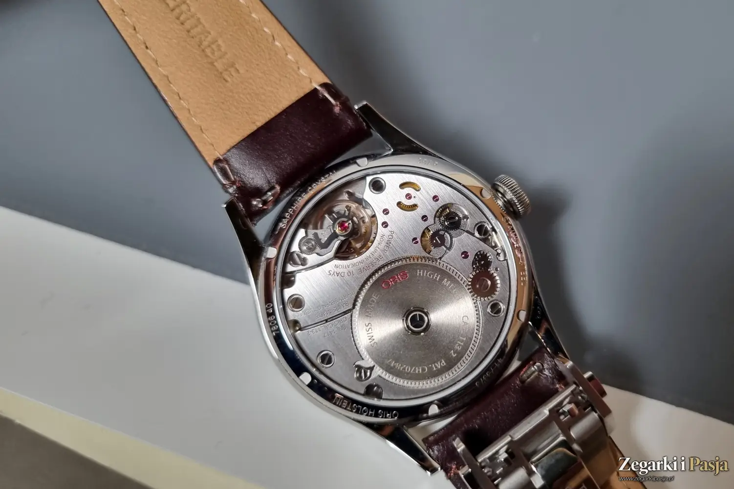 Oris Artelier Calibre 113. Mechanizm „in-house” i kalendarz biznesowy