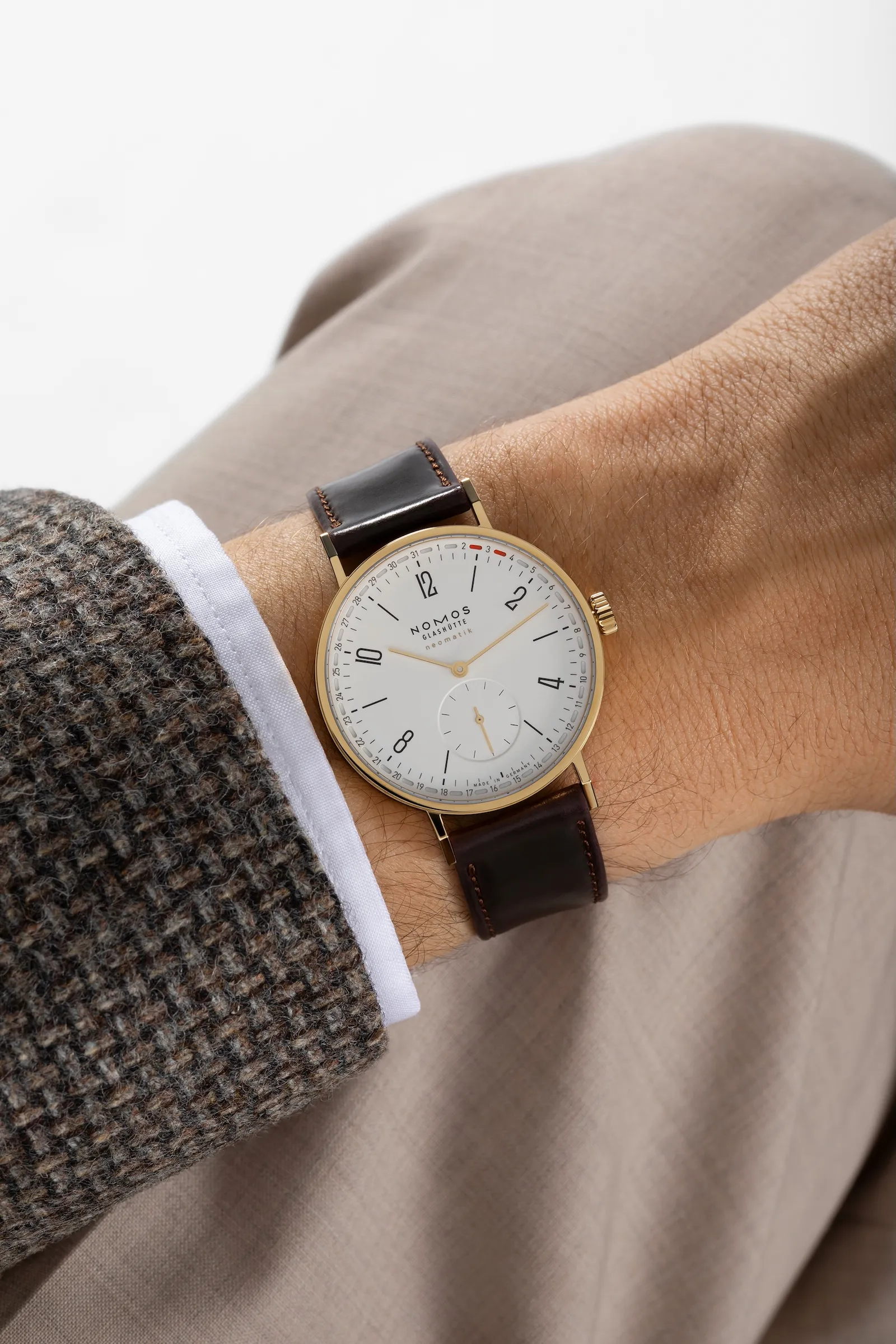 Nomos Tangente neomatik 38 Update