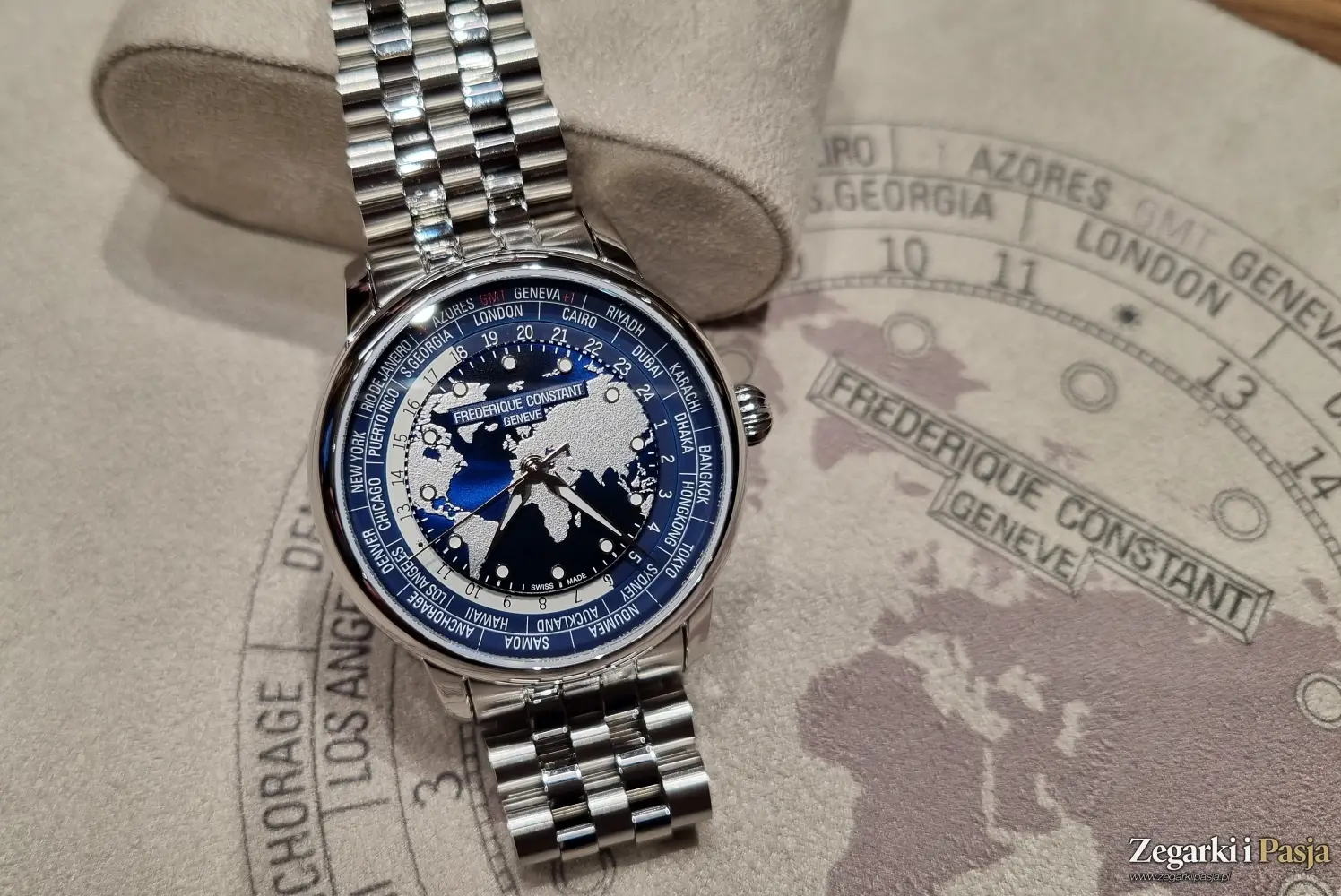 Frederique Constant Classic Worldtimer Manufacture. Przemyślana ewolucja